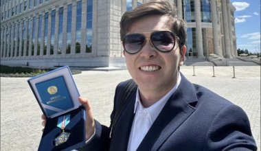Блогер и мобилограф Токаева получил орден "Құрмет"