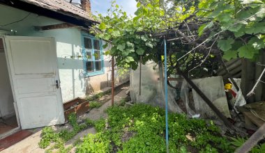 Строительство школы затягивается в Алматы: как пытаются заработать на ветхом жилье