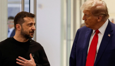 Зеленский сказал Трампу, что на Путина нужно оказывать давление