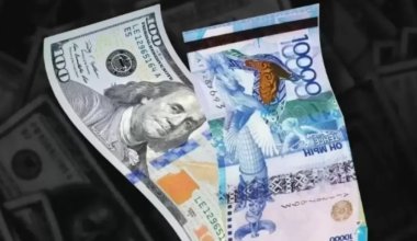 Доллар практически полностью отыграл снижение: причину назвали эксперты