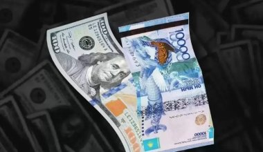 Снижение курса доллара в Казахстане объяснили эксперты