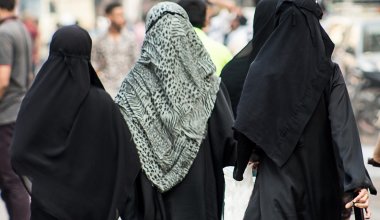 В России отменили скандальную фетву о многоженстве
