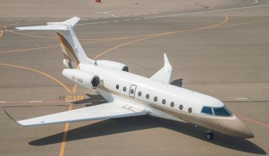 Авиапроисшествие в Актау: самолет из Баку повредил шасси при посадке