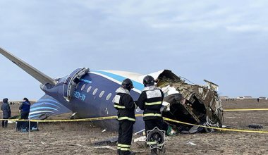 Авиакатастрофа в Актау: глава МЧС Азербайджана наградил казахстанских спасателей