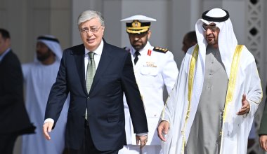 Президент ОАЭ пригласил Токаева на саммит в Абу-Даби