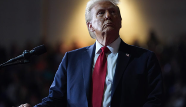 Трамп в первый же день президентства подпишет "шквал" указов