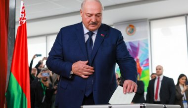 Выборы в Беларуси: Токаев поздравил Лукашенко