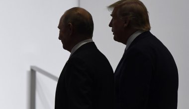 Саудовская Аравия и ОАЭ рассматриваются в качестве места встречи Путина и Трампа - Reuters
