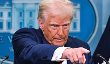 Торговая война? В ЕС осудили введение пошлин Трампом и пообещали защитить экономику