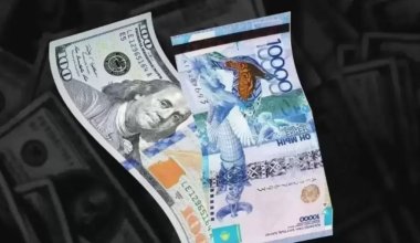 Резкое падение доллара в Казахстане объяснили эксперты
