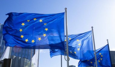 Евросоюз будет поддерживать свободу слова в Казахстане — зампосла