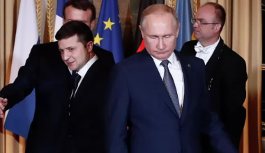Европейская комиссия: Украина - это демократия, а путинская Россия - нет