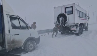 Снежный апокалипсис в Мангистау: аэропорт и дороги закрыты