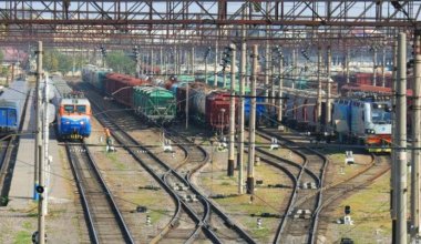 Мужчина попал под поезд в Алматинской области