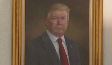 "Хуже всех": Трамп разозлился на художницу, которая нарисовала его портрет
