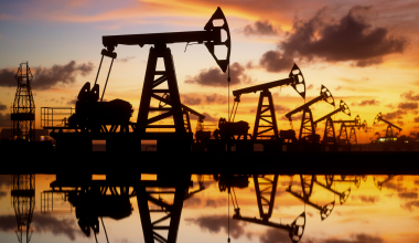 Цена российской нефти Urals сильно упала