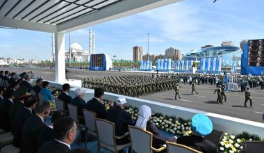 Токтар Аубакиров, Талгат Мусабаев и Айдын Аимбетов были почетными гостями парада в Астане