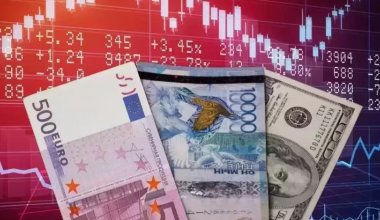 Продажи валюты и цены на нефть - что оказало поддержку тенге, ответили эксперты