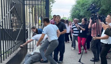 Матери одного из обвиняемых по делу Шерзата стало плохо после приговора