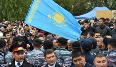 Стало известно, сколько казахстанцев не доверяют полиции, судам и Антикору