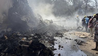 Разбившийся в Индии Boeing упал на общежитие для врачей