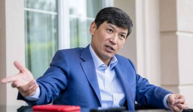 "Это атака на демократию": бизнесмен Айбек Барыс осудил давление на независимые СМИ в Казахстане