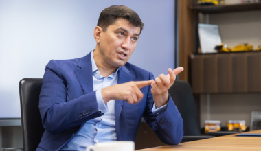 Олигарх Джуманбаев купил два новых актива