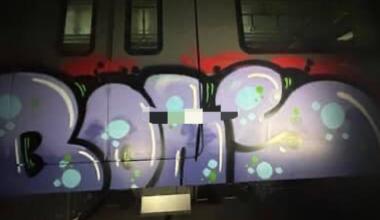 В Астане разукрасили вагоны LRT