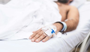 Массовое отравление расследуют в Павлодаре: возбуждено уголовное дело