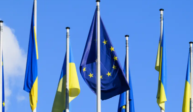 ЕС может выделить Украине 100 млрд евро