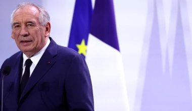 Франция оказалась «на краю пропасти» из-за роста госдолга, заявил премьер Байру