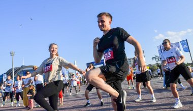 Temirtau Run 2025: вечерний забег объединил сотни участников в честь Дня металлурга