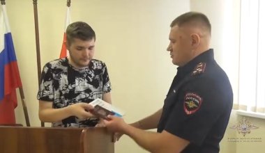 Казахстанцу вручили паспорт России за участие в войне на территории Украины