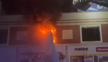 В Караганде вспыхнул пожар в ТРЦ City Mall