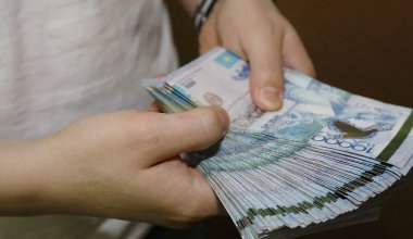 Повышение зарплаты на 50%: некоторым казахстанцам сообщили хорошую новость