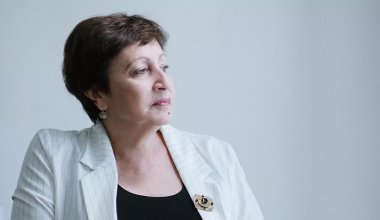 Выступление писательницы из Израиля отменили в Алматы после слов о Палестине