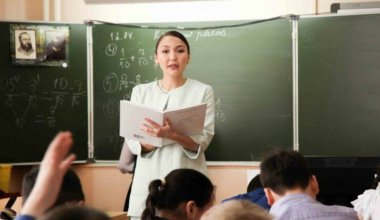 Токаев высказался о зарплатах учителей в Казахстане