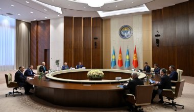 Переговоры президентов: Казахстан и Кыргызстан укрепляют сотрудничество