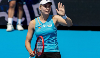 Елена Рыбакина уверенно вышла во второй круг US Open