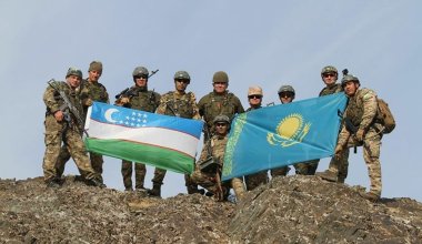 Казахстан и Узбекистан подписали военное соглашение