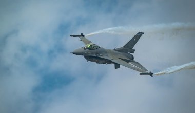 Польша подняла в воздух истребители из-за чужих дронов