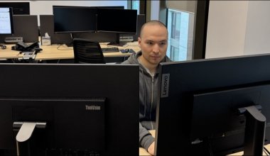 Казахстанец устроился в компанию Джеффа Безоса