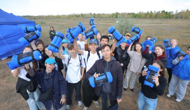 Только на эко-вайбе: акция EUBeachCleanup прошла в Астане