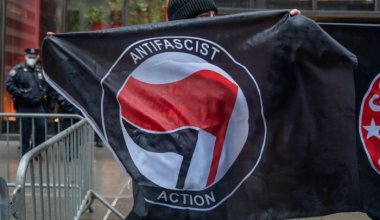 Трамп официально признал движение «Антифа» террористической организацией