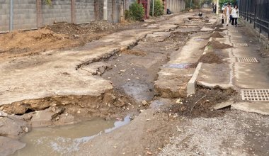 Почему дороги в Алматы не выдержали ливня: версия акимата
