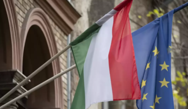 Еврокомиссия хочет изменить правила вступления в ЕС, чтобы обойти вето Венгрии