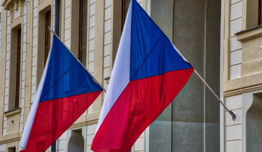 Чехия запретила въезд российским дипломатам без аккредитации