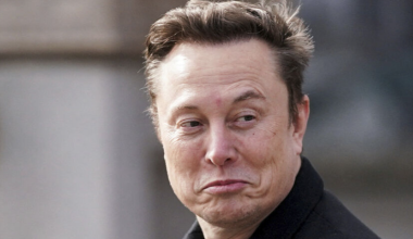 Илон Маск стал первым человеком с состоянием в $500 млрд