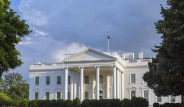 Белый дом замораживает финансирование «демократических» штатов на фоне шатдауна