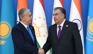 Токаев поздравил президента Таджикистана с днём рождения